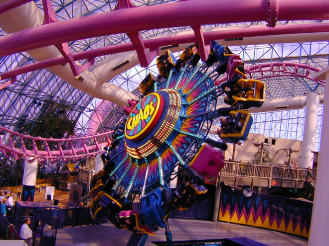 circus-circus-adventuredome-chaos-ride-660x495